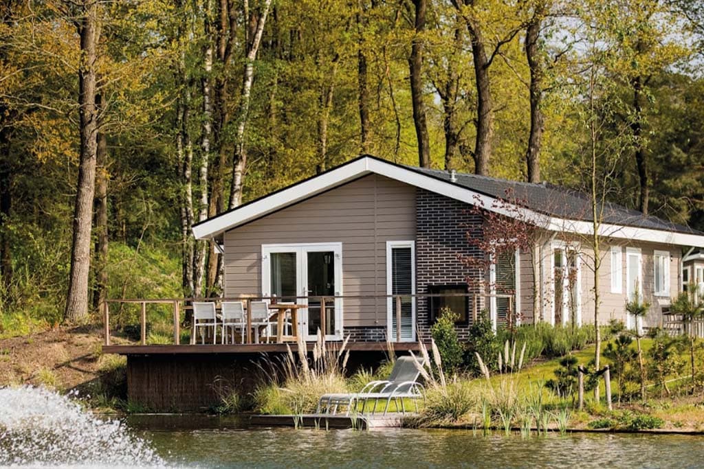 TopParken Recreatiepark Beekbergen Leijhoeve XL huisje met jacuzzi